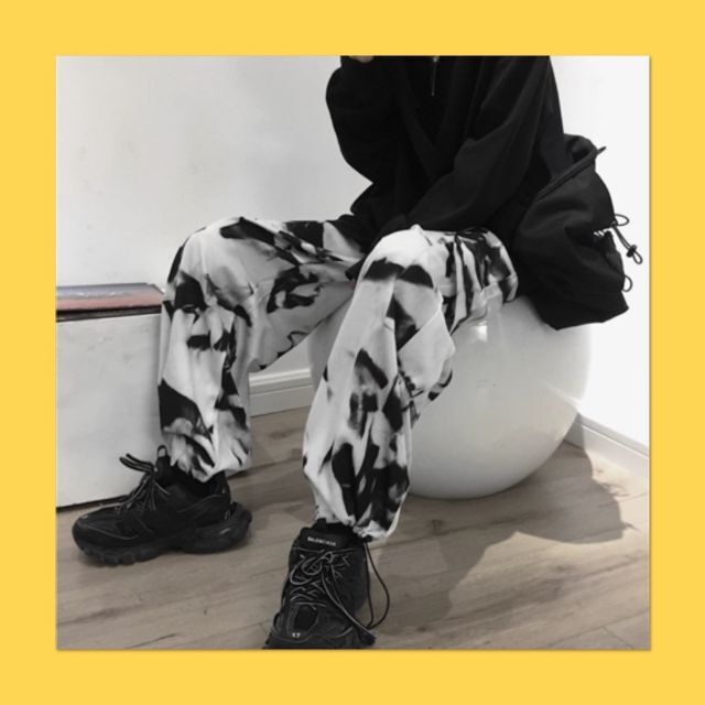 カーゴパンツ ワイドパンツ タイダイ柄 ワークパンツ 白 Mの通販 by プロフ用確認's shop|ラクマ カーゴパンツ ワイドパンツ タイダイ柄 ワークパンツ 白 Mの通販 by プロフ用確認's shop|ラクマ