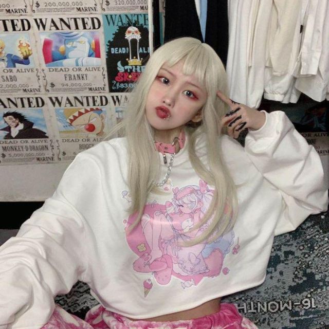 夢かわいい　長袖　女の子プリント　原宿系　ｔシャツ レディースのトップス(Tシャツ(長袖/七分))の商品写真