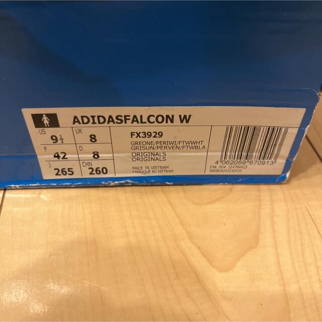 adidas(アディダス)のadidas✩︎FALCON新品未使用 レディースの靴/シューズ(スニーカー)の商品写真