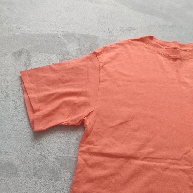 GU(ジーユー)のジーユー オレンジTシャツ 1度のみ着用 レディースのトップス(Tシャツ(半袖/袖なし))の商品写真