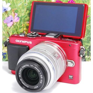 オリンパス(OLYMPUS)の❤人気商品❤高画質・高機能❤軽量コンパクト ❤️オリンパス E-PL6(デジタル一眼)