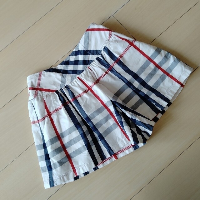 BURBERRY(バーバリー)のバーバリー　キュロット　140 キッズ/ベビー/マタニティのキッズ服女の子用(90cm~)(パンツ/スパッツ)の商品写真