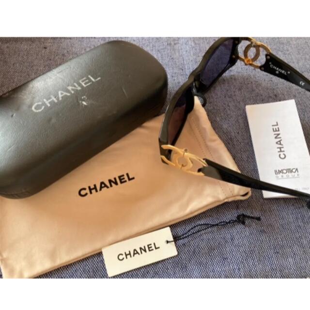 CHANEL(シャネル)のシャネルCHANELココマークサングラス　レア希少品 レディースのファッション小物(サングラス/メガネ)の商品写真