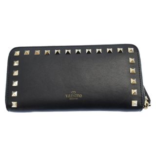 VALENTINO ROCKSTUD ZIPPERED WALLET ロックスタッズ 長財布-