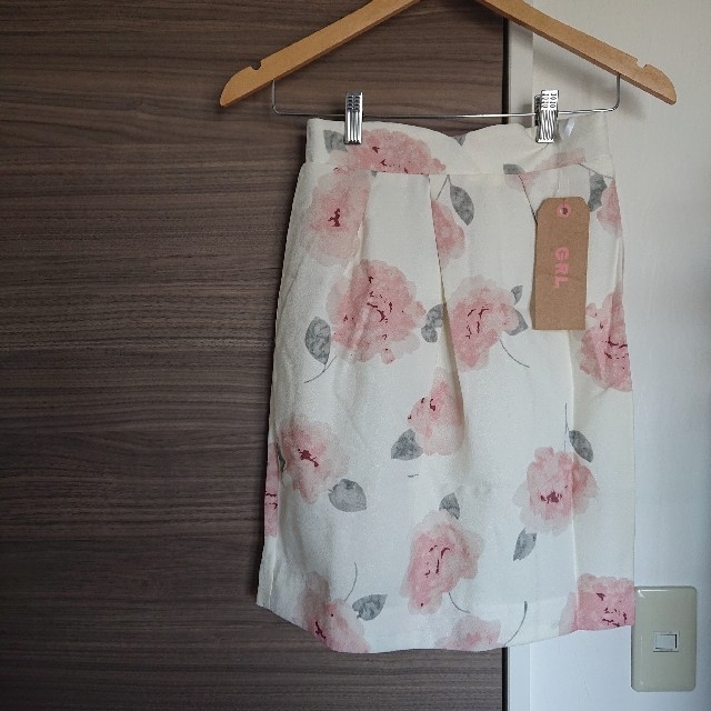 GRL(グレイル)の❤️花柄 スカート Mサイズ❤️GRL レディースのスカート(ひざ丈スカート)の商品写真