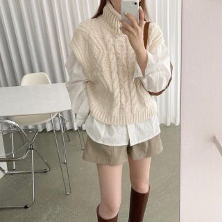 トゥデイフル(TODAYFUL)のSNIDEL ZARA Mila Owen タートルニットベスト　ニットベスト　(ベスト/ジレ)