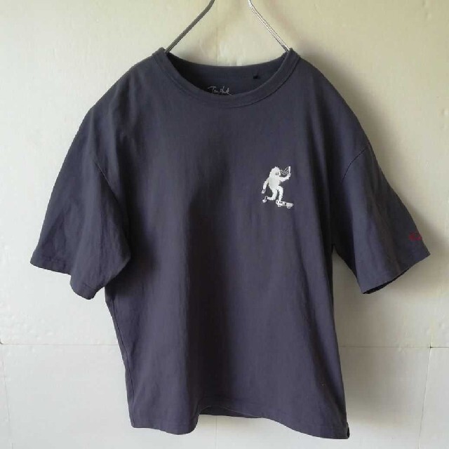 GU(ジーユー)のGU×TONYHAWK Tシャツ メンズXLサイズ 刺繍ロゴ メンズのトップス(Tシャツ/カットソー(半袖/袖なし))の商品写真