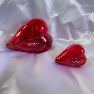 レブロン(REVLON)のREVLON LOVE IS ON(香水(女性用))