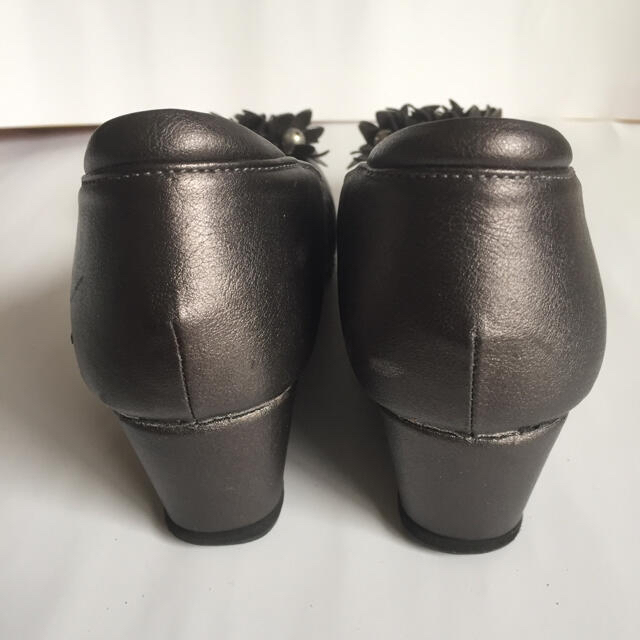チャオコレクション パンプス  シルバーブラウン 22.0 cm レディースの靴/シューズ(ハイヒール/パンプス)の商品写真