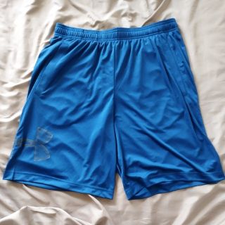 アンダーアーマー(UNDER ARMOUR)のアンダーアーマー　ハーフパンツ　XL(ショートパンツ)