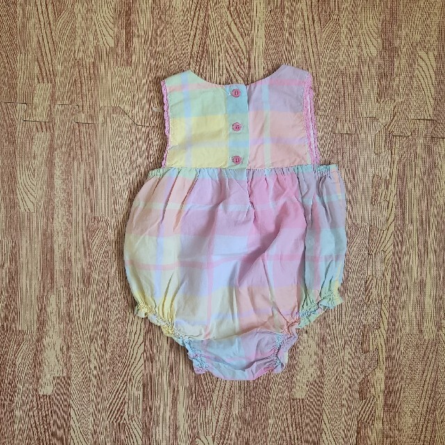 babyGAP(ベビーギャップ)のbabyGAP　ロンパース　60 キッズ/ベビー/マタニティのベビー服(~85cm)(ロンパース)の商品写真