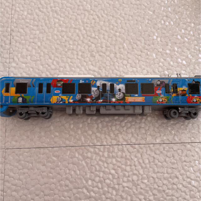Takara Tomy(タカラトミー)のトミカ　機関車トーマスいろんなのりものセット⭐️ キッズ/ベビー/マタニティのおもちゃ(電車のおもちゃ/車)の商品写真