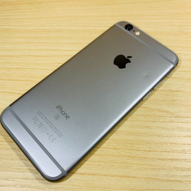 P78 iPhone7 32GB SIMフリー