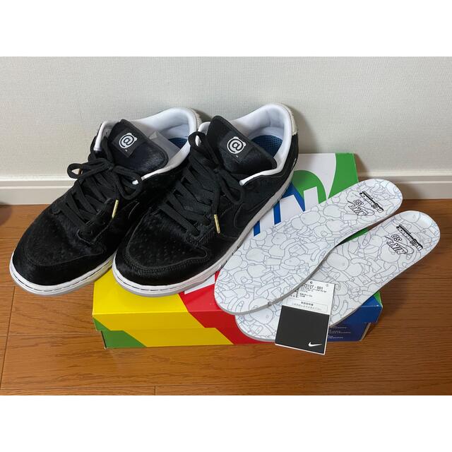 【美品】NIKE SB DUNK LOW ベアブリック 28.0cm