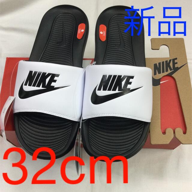 NIKE(ナイキ)のナイキ ビクトリーワンスライド新品　未使用　送料込み　32cm タグ付き　箱なし メンズの靴/シューズ(サンダル)の商品写真