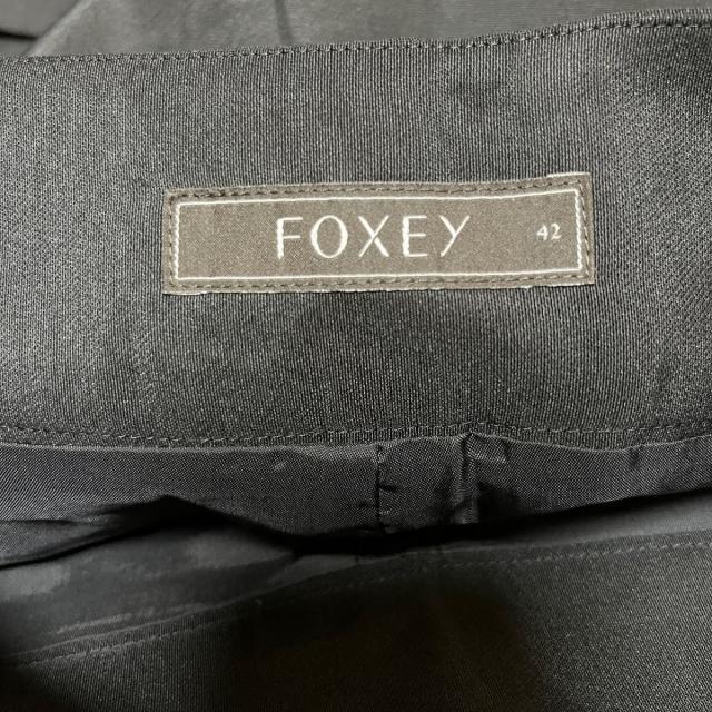 女性が喜ぶ♪ FOXEY ネイビー フォクシー 未使用新品 ショートパンツ