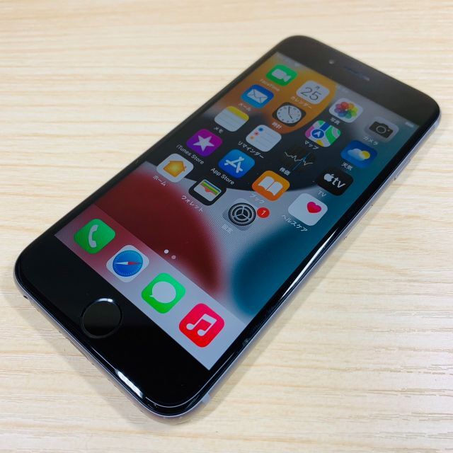 P88 iPhone6s 32GB SIMフリー