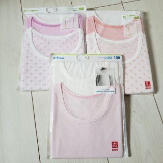 ユニクロ(UNIQLO)の半袖メッシュインナーのみ(下着)