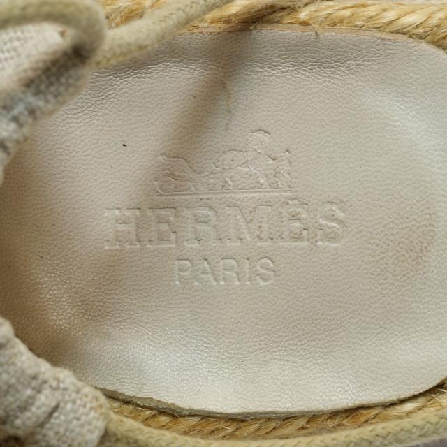 Hermes(エルメス)のエルメス パンプス レディース - ベージュ レディースの靴/シューズ(ハイヒール/パンプス)の商品写真