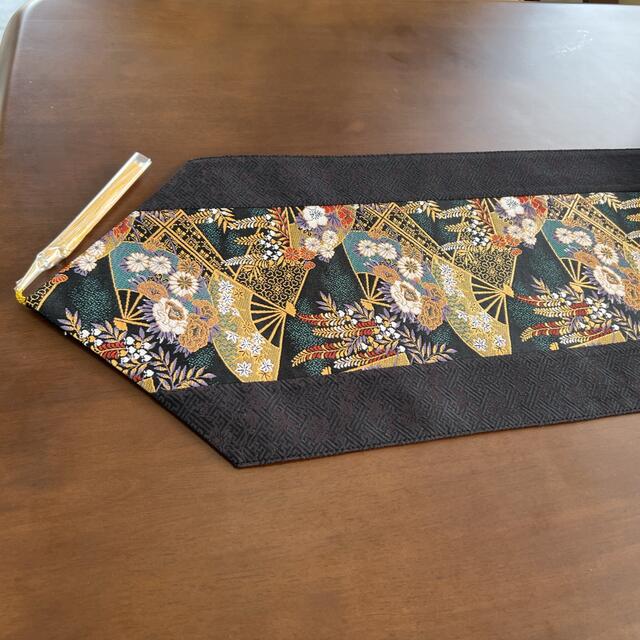 新品］京都・西陣織の生地で仕立てた和柄のお洒落なテーブルランナー 敷物 テーブル用品