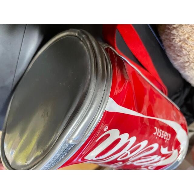 コカ・コーラ(コカコーラ)の値下げ　アメリカ雑貨 コカコーラ　バッグ Coca Cola缶型ショルダーバッグ エンタメ/ホビーのコレクション(ノベルティグッズ)の商品写真