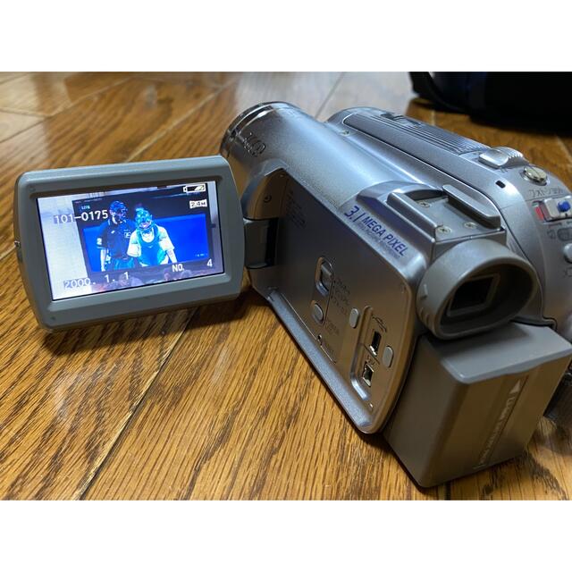 Panasonic(パナソニック)の完動品 欠品無 パナソニック miniDV ビデオカメラ NV-GS300 スマホ/家電/カメラのカメラ(ビデオカメラ)の商品写真