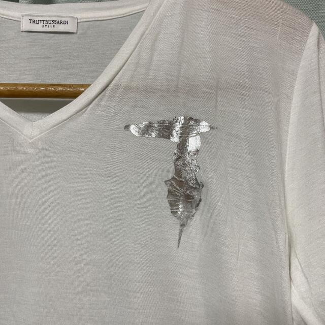 Trussardi(トラサルディ)のトラサルディ　白Tシャツ　38 レディースのトップス(Tシャツ(半袖/袖なし))の商品写真