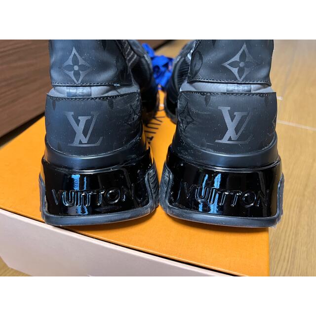 LOUIS VUITTON(ルイヴィトン)のルイヴィトン　スニーカー　ランアウェイ　 メンズの靴/シューズ(スニーカー)の商品写真