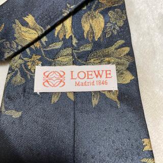 ロエベ(LOEWE)の値引き！【匿名配送】 LOEWEロエベのネクタイになります。(ネクタイ)