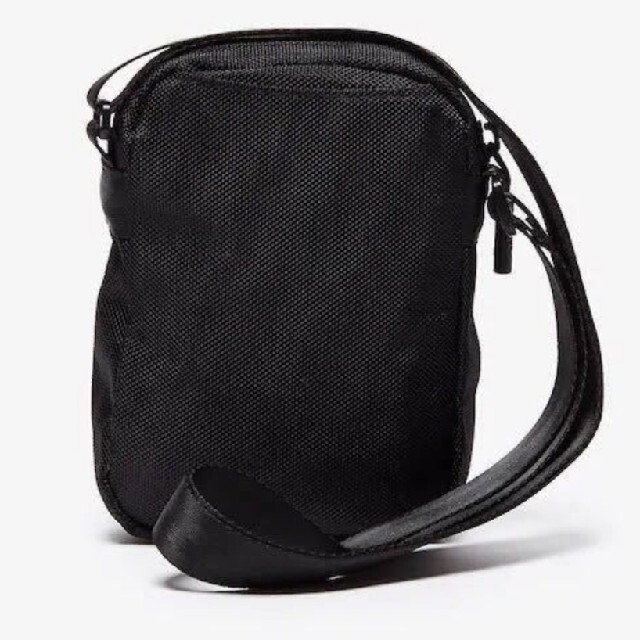 NIKE(ナイキ)の新品　ジョーダン　JORDAN バッグ ポーチ　PSG パリサンジェルマン メンズのバッグ(ショルダーバッグ)の商品写真
