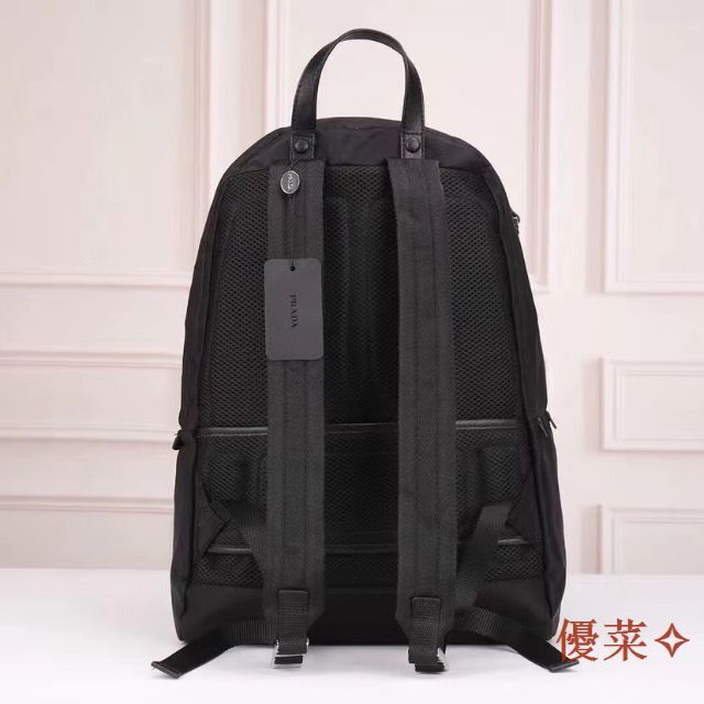 りのものは PRADA リュックの通販 by Su·佐藤 沙織╀'s shop| りのものは PRADA リュックの通販 by Su·佐藤 沙織╀'s shop|
