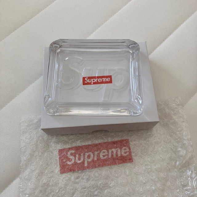 Supreme - Supreme Debossed Glass Ashtrayの通販 by らでぃん's shop ...