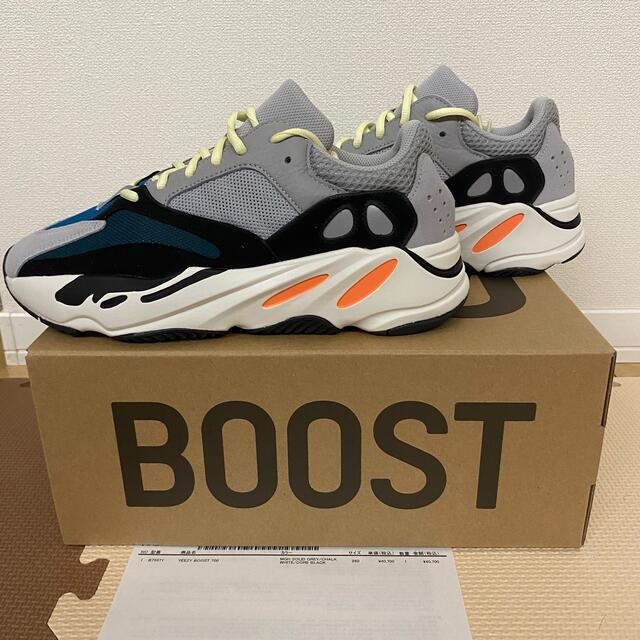 adidas(アディダス)の【平日セール】adidas - YEEZY BOOST 700 メンズの靴/シューズ(スニーカー)の商品写真