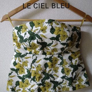 ルシェルブルー(LE CIEL BLEU)の【新品】LE CIEL BLEU ベアトップ 花柄(ベアトップ/チューブトップ)