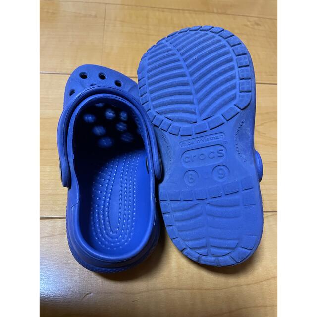 crocs(クロックス)のクロックスサンダル キッズ/ベビー/マタニティのキッズ靴/シューズ(15cm~)(サンダル)の商品写真