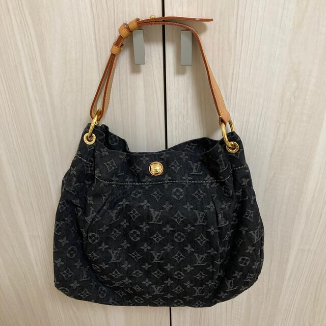 LOUIS VUITTON(ルイヴィトン)のLOUIS VUITTON ルイヴィトン　モノクロデニムPMショルダーバック レディースのバッグ(ショルダーバッグ)の商品写真