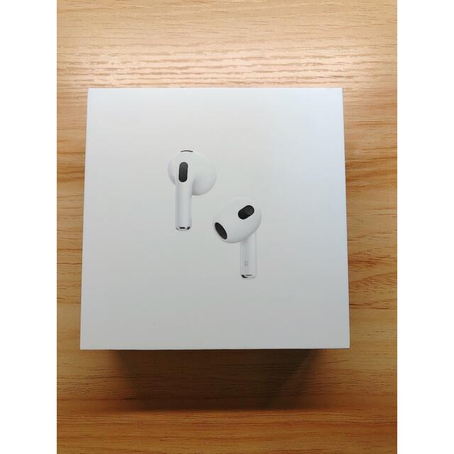 AirPods 第3世代【専用ケース付き】