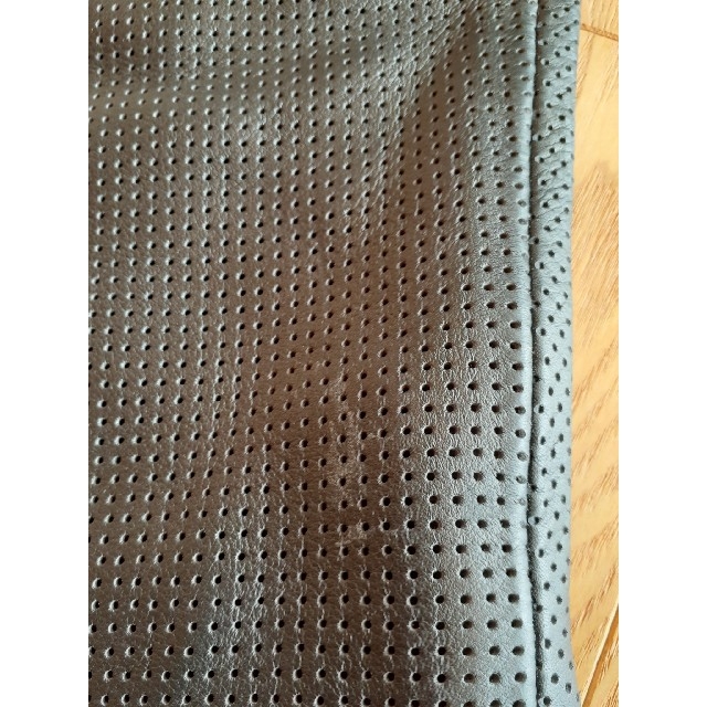 VANSON - VANSON パンチングレザー半袖ジップアップジャケットの VANSON - VANSON パンチングレザー半袖ジップアップジャケットの