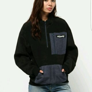 ステューシー(STUSSY)のstussy women フリースパーカー(パーカー)