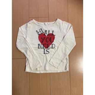 アーヴェヴェ(a.v.v)のa.v.v ロゴ入りプリントロングTシャツ　120cm(Tシャツ/カットソー)