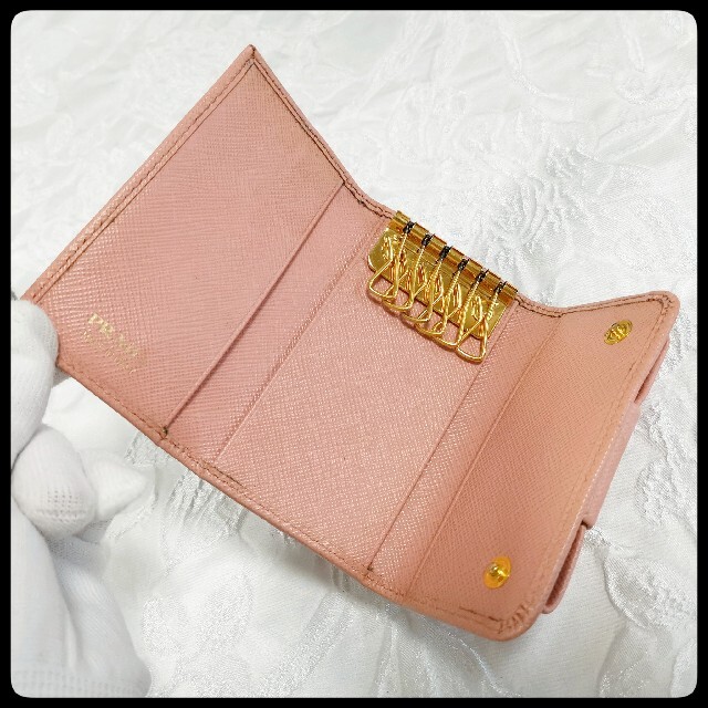美品☆プラダ PRADA サフィアーノ リボン 6連キーケース ピンク 美品☆プラダ PRADA サフィアーノ リボン 6連キーケース ピンク