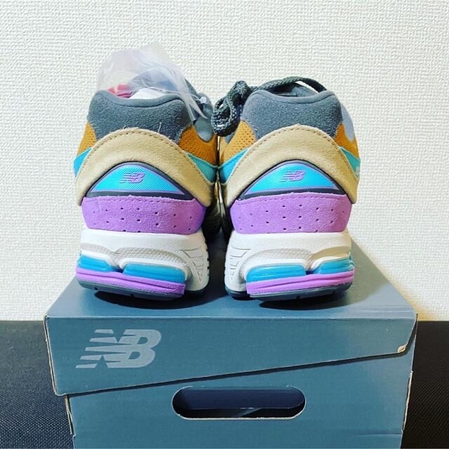 New Balance(ニューバランス)の新品 28.5 NewBalance M2002RWA Beige/Purple メンズの靴/シューズ(スニーカー)の商品写真