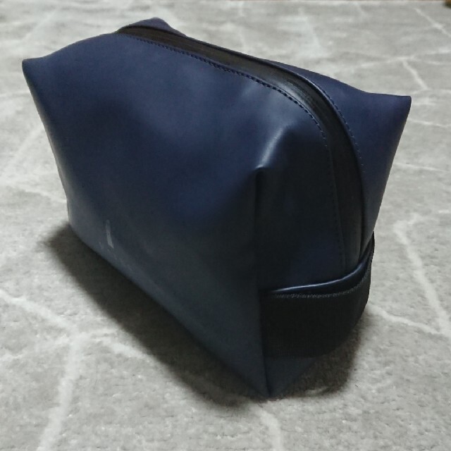 cote&ciel(コートエシエル)の新品未使用 RAINS WASH BAG SMALL NAVY レインズ ポーチ レディースのバッグ(クラッチバッグ)の商品写真