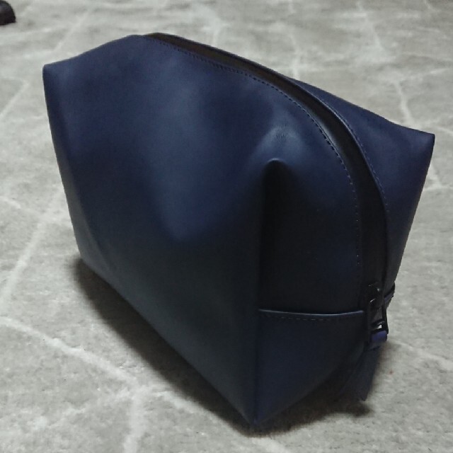 cote&ciel(コートエシエル)の新品未使用 RAINS WASH BAG SMALL NAVY レインズ ポーチ レディースのバッグ(クラッチバッグ)の商品写真