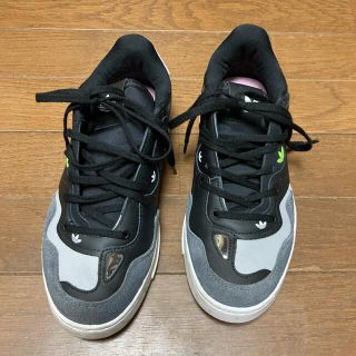 adidasスニーカー　23cm(スニーカー)