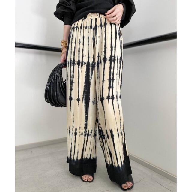 L'Appartement DEUXIEME CLASSE(アパルトモンドゥーズィエムクラス)の新品⭐️アパルトモン 【LUSANA / ルサーナ】Tiedye PANTS レディースのパンツ(カジュアルパンツ)の商品写真