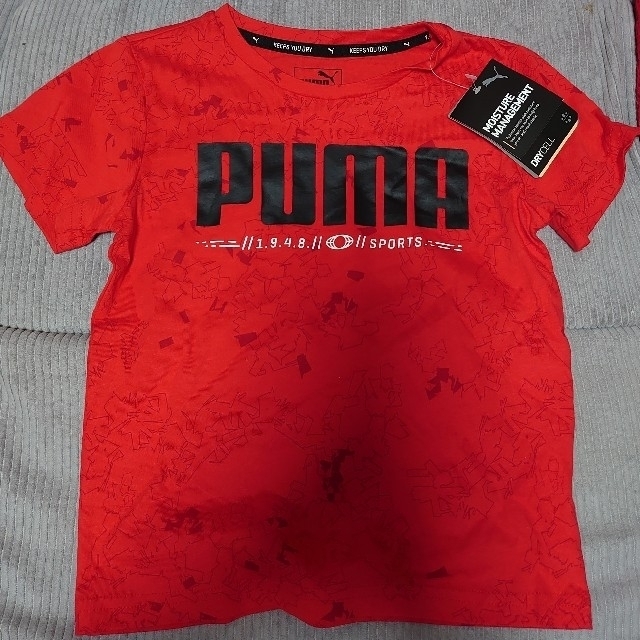 PUMA(プーマ)の新品 PUMA キッズTシャツ 120サイズ 2枚+おまけ1枚 プーマ キッズ/ベビー/マタニティのキッズ服男の子用(90cm~)(Tシャツ/カットソー)の商品写真