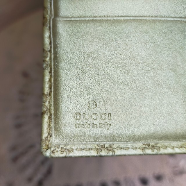 Gucci(グッチ)のグッチ、ゴールド色三つ折りサイフgg柄 レディースのファッション小物(財布)の商品写真