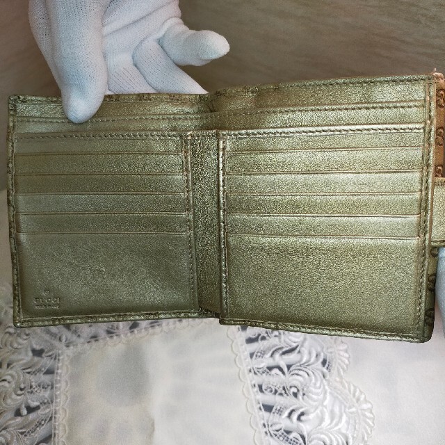 Gucci(グッチ)のグッチ、ゴールド色三つ折りサイフgg柄 レディースのファッション小物(財布)の商品写真