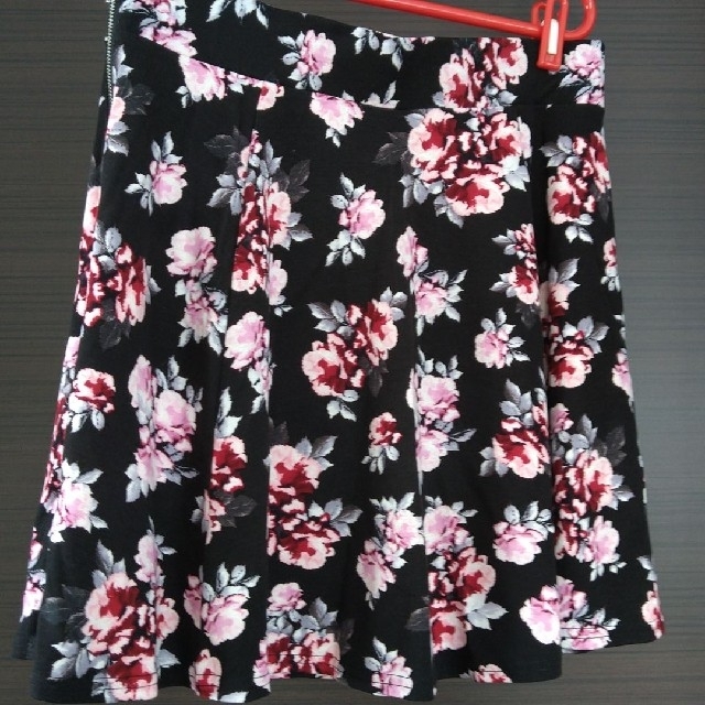 H&M(エイチアンドエム)の【新品・未使用】Ｈ&Ｍ スカート レディースのスカート(ミニスカート)の商品写真